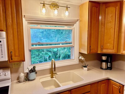 3 bedroom house in quiet State College neighborhood, 1 mile to downtown