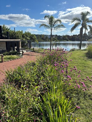 Property grounds - Exceptional one-bedroom apartment (the lake at your feet). Ideal for resting! (Ciudad de la Costa)