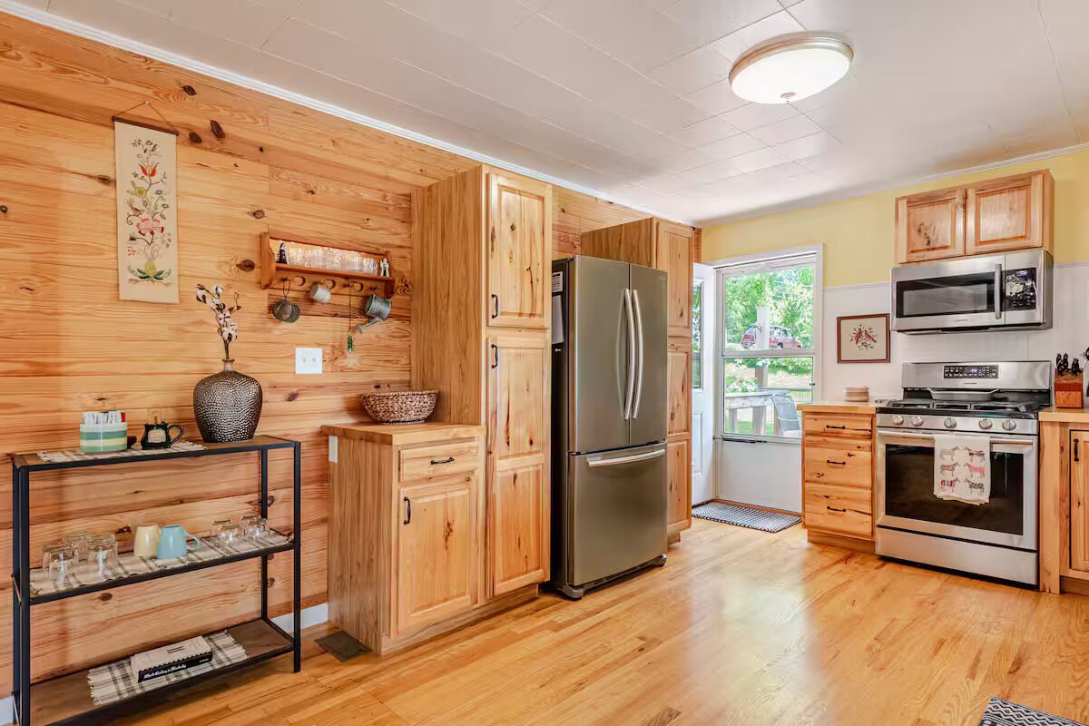 冰箱、微波炉、烤箱、炉灶