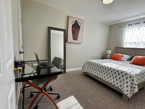 1 chambre, fer et planche à repasser, Wi-Fi, draps fournis