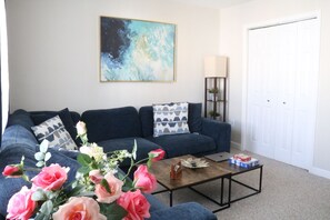 Living area - Charming 1-bedroom apartment (Washington)