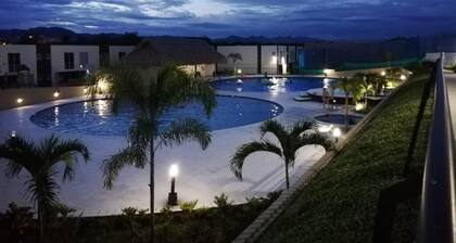 Amazing 3-bedroom house with AC in Girardot