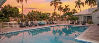 STUNNING 7-bedroom house with separate guest house, pool and tennis courts.