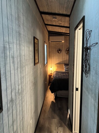 Secluded Ranch Cabin at Possum Well Ranch
