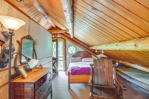 3 slaapkamers, een strijkplank/strijkijzer, internet, beddengoed