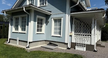 Delightful villa with AC in Vantaa