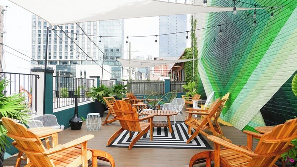 Sleeps 8 4 Sobro Suites W/ Kitchens & Art, Walk To Broadway By Avantstay - Nashville, TN