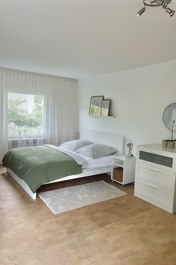 1 bedroom, WiFi, bed sheets