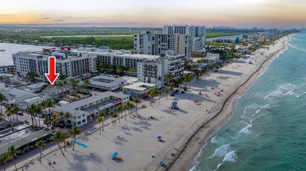 Liegestühle, Strandtücher