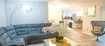 Welcoming 4-bedroom house with AC in Lakeland