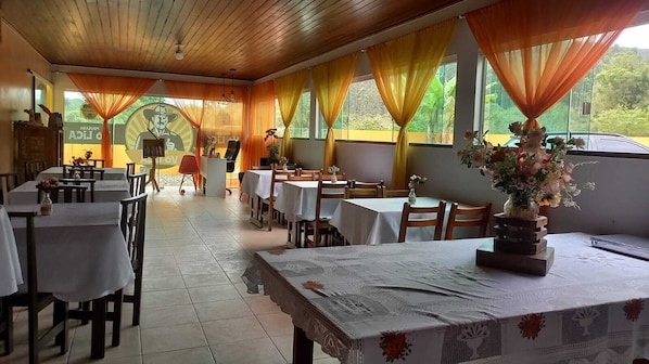 تناول الطعام