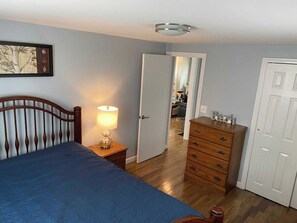 2 bedrooms, free WiFi - Beautifully appointed 2 bedroom with access to a private beach! (DENNIS PORT)