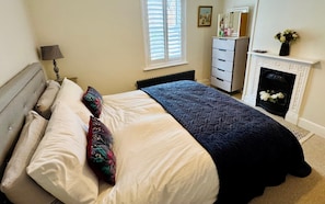 3 chambres, fer et planche à repasser, Wi-Fi, draps fournis