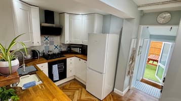 Microwave, oven, dishwasher