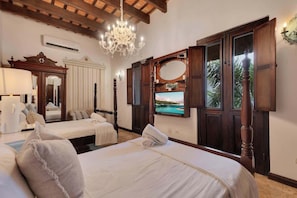 Desk, iron/ironing board, WiFi, bed sheets