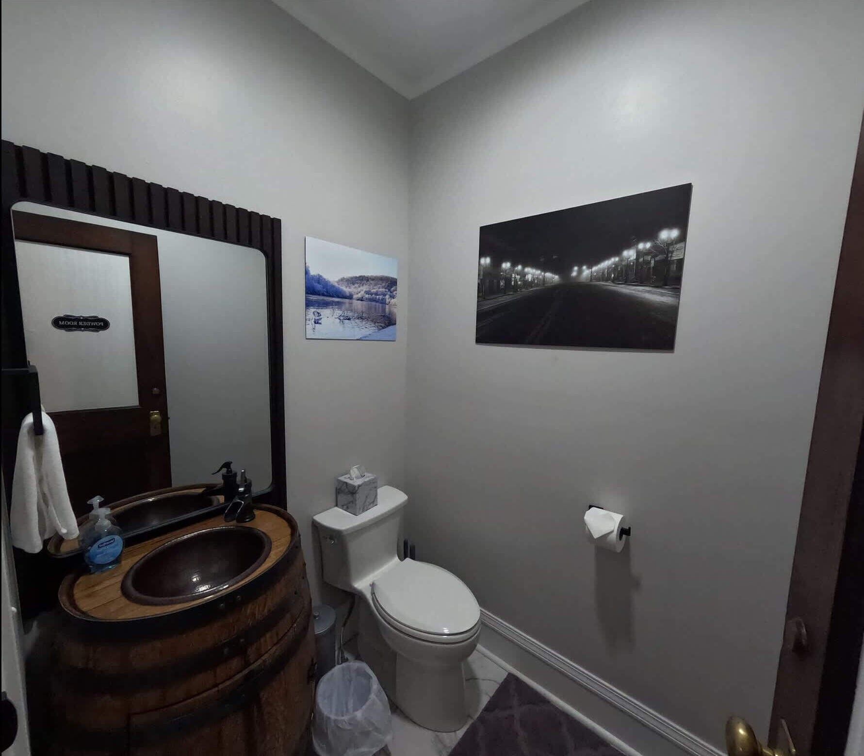 Dutxa, assecador de cabells i tovalloles 