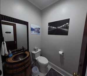 淋浴设施、吹风机、毛巾