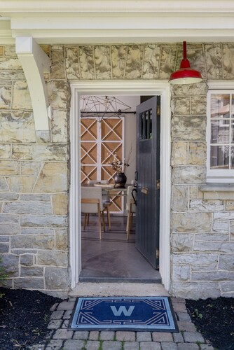Downtown State College! Carriage House at Woodruff Highlands House
