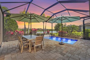 Outdoor dining - NEW! 3Bd/3Br Exceptional Home in Resort Community (Sarasota)