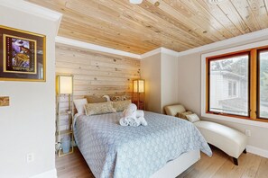 2 slaapkamers, een strijkplank/strijkijzer, internet, beddengoed