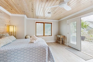 2 bedrooms, iron/ironing board, Internet, bed sheets