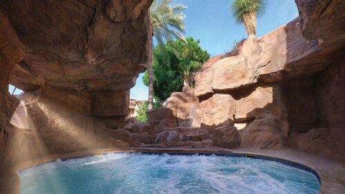 Discover the Magic of Scottsdale – Sheraton Desert Oasis Villas- 1 Bedroom