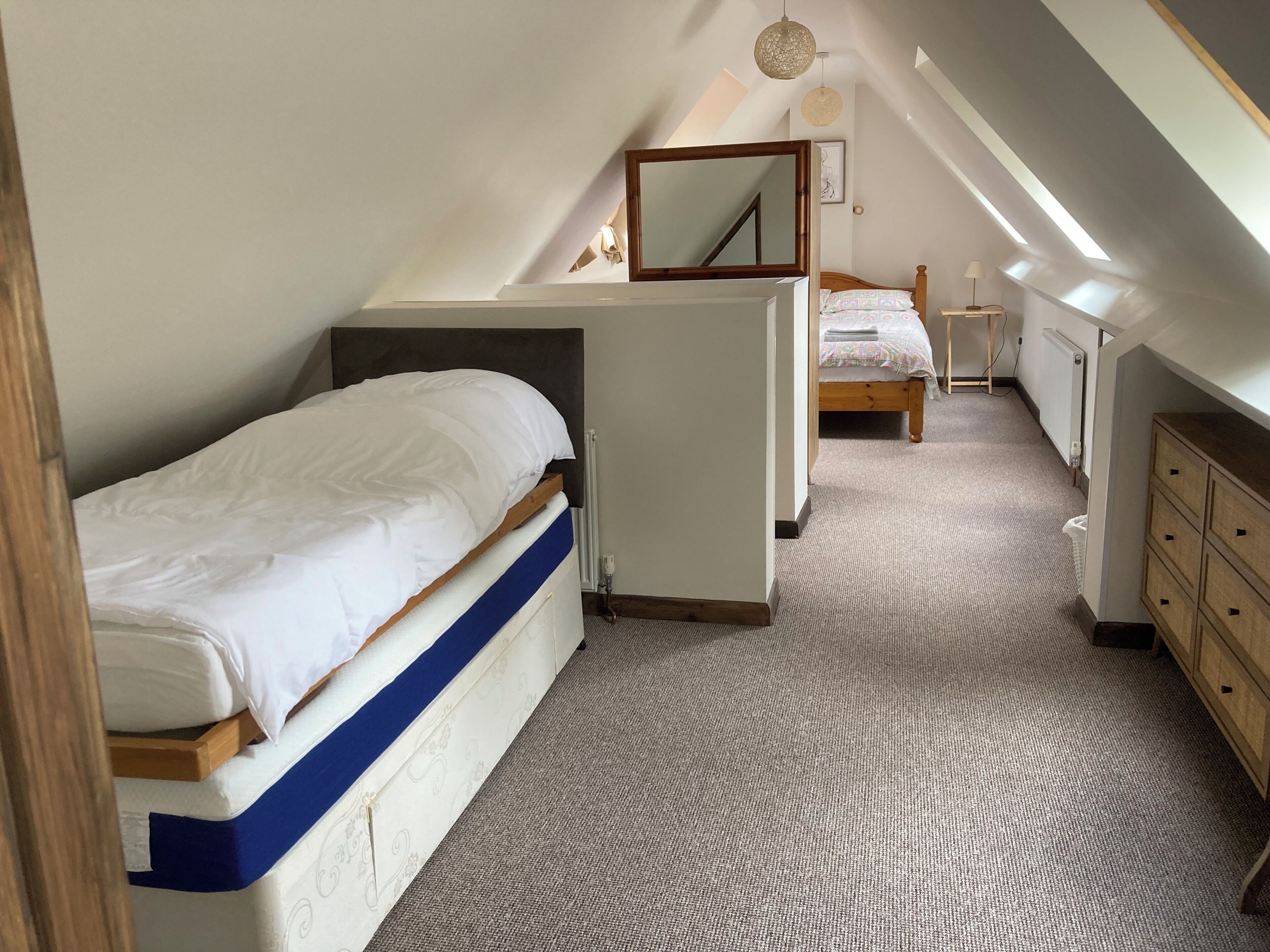 2 bedrooms, iron/ironing board, free WiFi, bed sheets