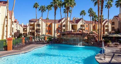 Holiday Inn Club Desert Club Oasis and Walking Distance to the Sphere-1 Bedroom
