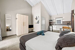 In-room safe, free WiFi - All Seasons by Boutique Bonaire Unique Resorts (Kralendijk)