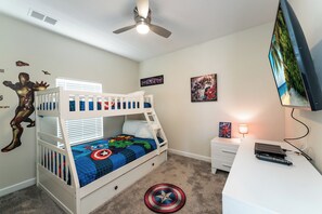 Iron/ironing board, free WiFi - Enchanted 5BR Townhome Disney Fun Awaits (Davenport)