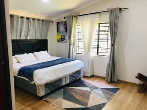 3 bedrooms, iron/ironing board, free WiFi, bed sheets
