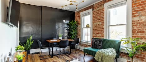 55-inch Smart TV with digital channels, Netflix, Hulu