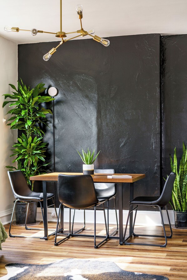 Maison Familiale, 4 chambres, non-fumeurs, animaux de compagnie acceptés | Restauration dans la chambre