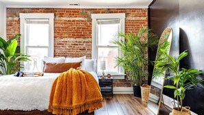 Unclassified image, 2 of 107, button - Jungle House Historic Lofts – German Village (Columbus)