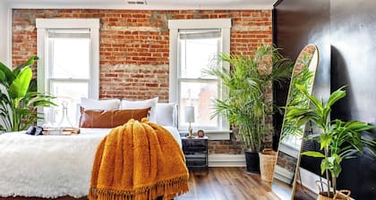 Jungle House Historic Lofts – German Village