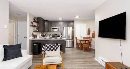 Magical Mountain Hideaway - Beautifully Remodeled Lower Level 3BD/2BA Condo