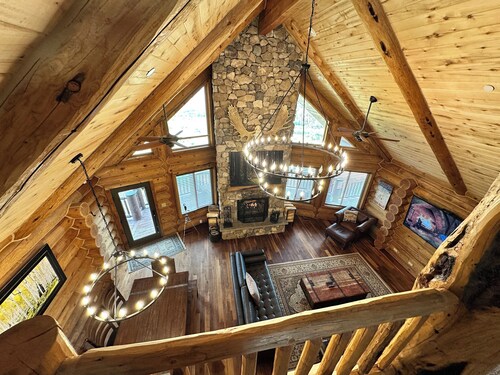 Porcupine Ridge Lodge - 5 Bedroom Luxury Cabin Near Park City w/ Movie Theater