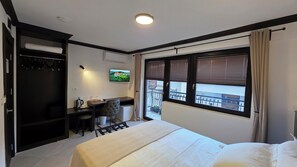 1 bedroom, internet, bed sheets