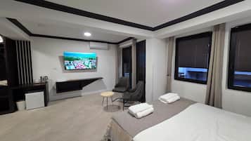 1 غرفة نوم وخدمة الإنترنت وملاءات أسرّة