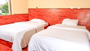 2 多间卧室、熨斗/熨衣板、WiFi、床单