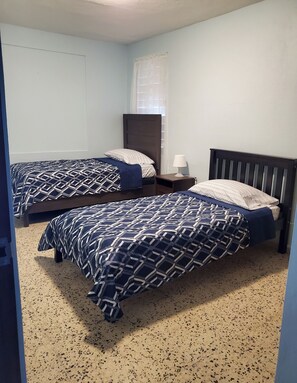 3 dormitorios, tabla de planchar con plancha, wifi y ropa de cama