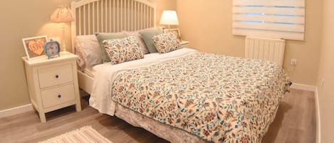 2 bedrooms, iron/ironing board, travel cot, WiFi