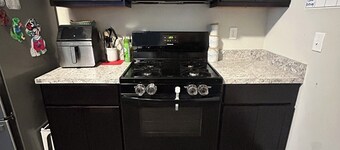 3-bedroom home in Stillwater / Walking distance to a park, 2 miles from OSU.