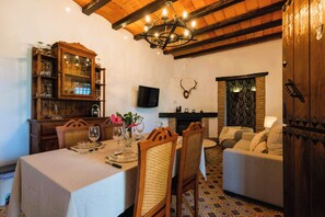 Dining - Comeback Cortijo Nirvana (Salobreña)