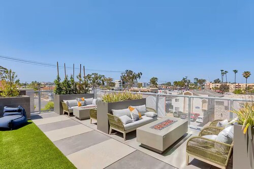 LUX Oasis North Park•King Beds•Workspaces•Parking