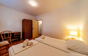 2 bedrooms, free WiFi
