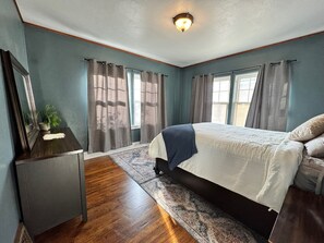 5 habitaciones, tabla de planchar con plancha y wifi gratis