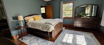 Spacious 5-bedroom, 2-bath ranch house