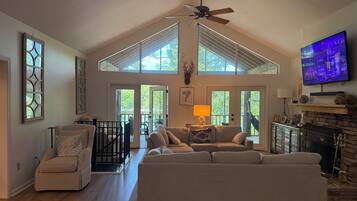 Smart TV, DVD player, table tennis, books