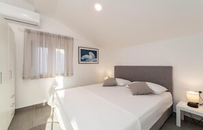 2 bedrooms, free WiFi - 2 bedroom cozy apartment in Nin (Nin)